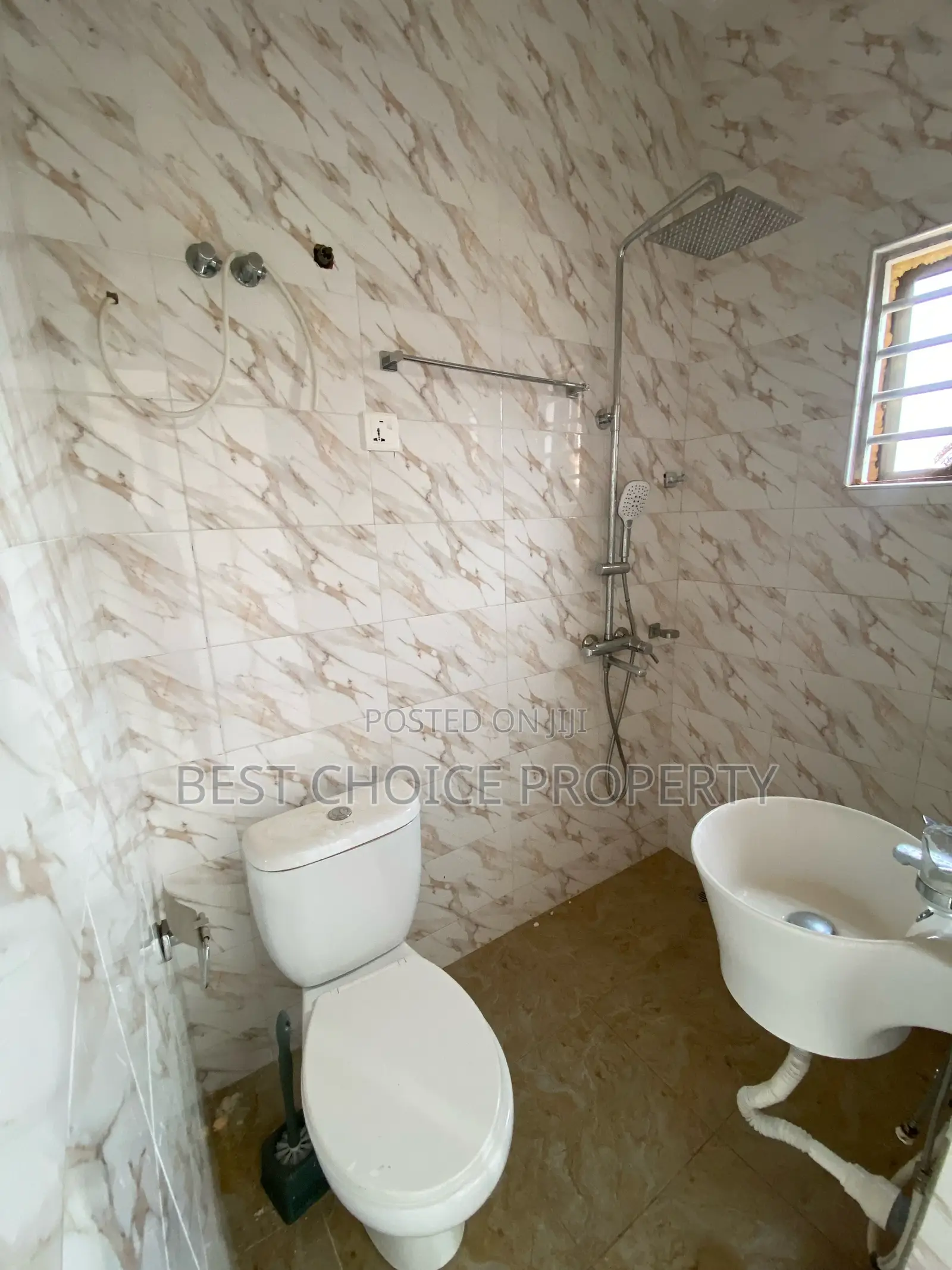 1bdrm Room & Parlour in Adenta New Legon for rent