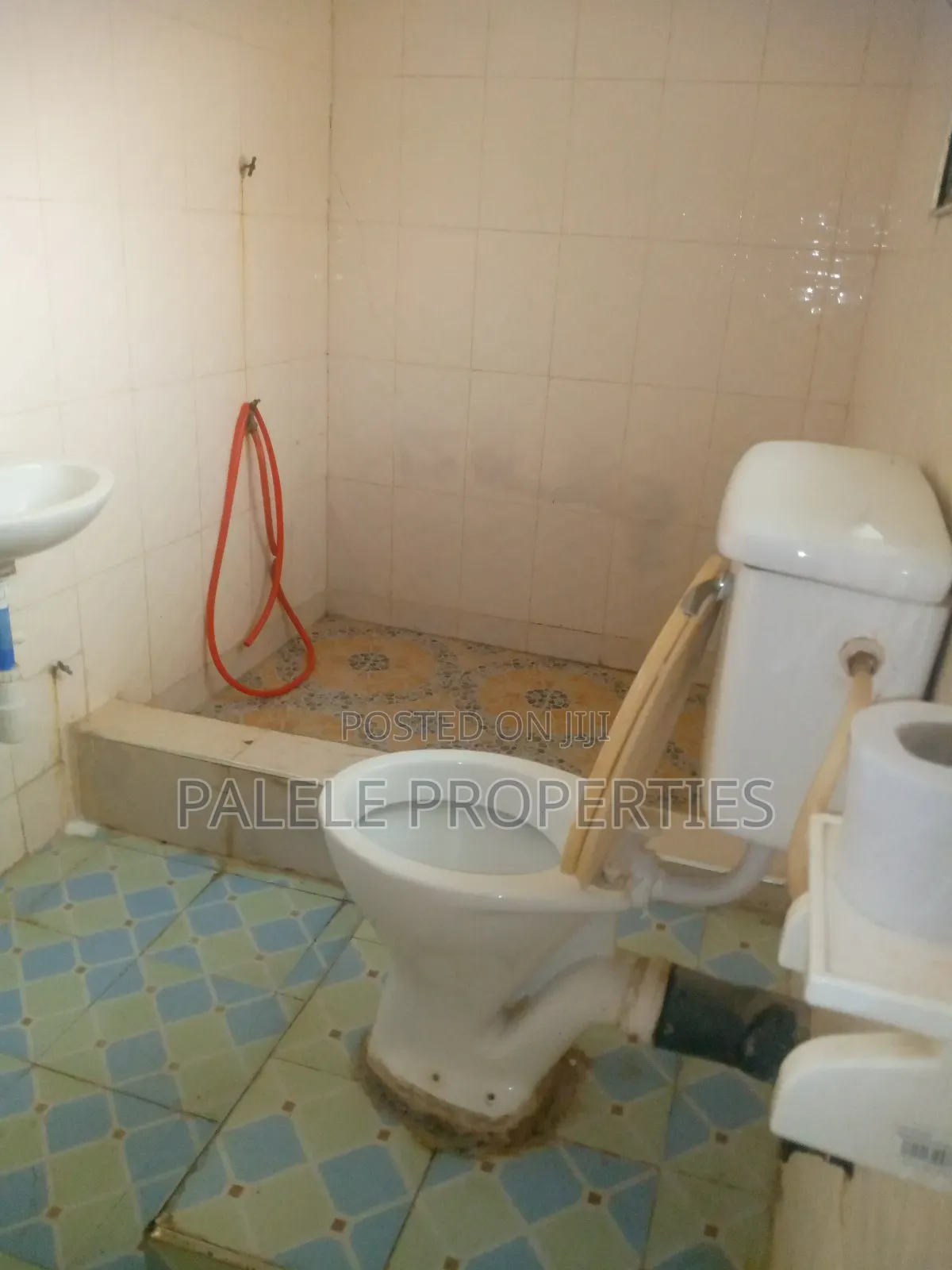 1bdrm Apartment in Dansoman Exhibition for rent