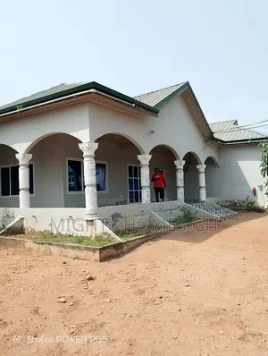 6bdrm House in Mighty Homes, Kasoa for rent
