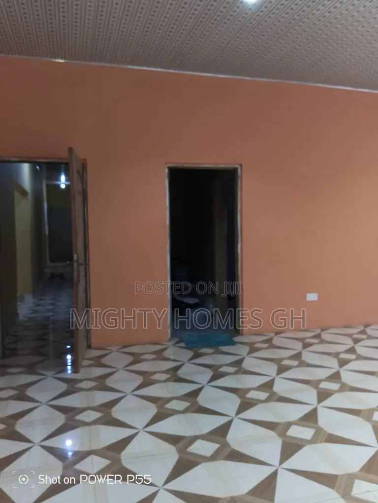 6bdrm House in Mighty Homes, Kasoa for rent