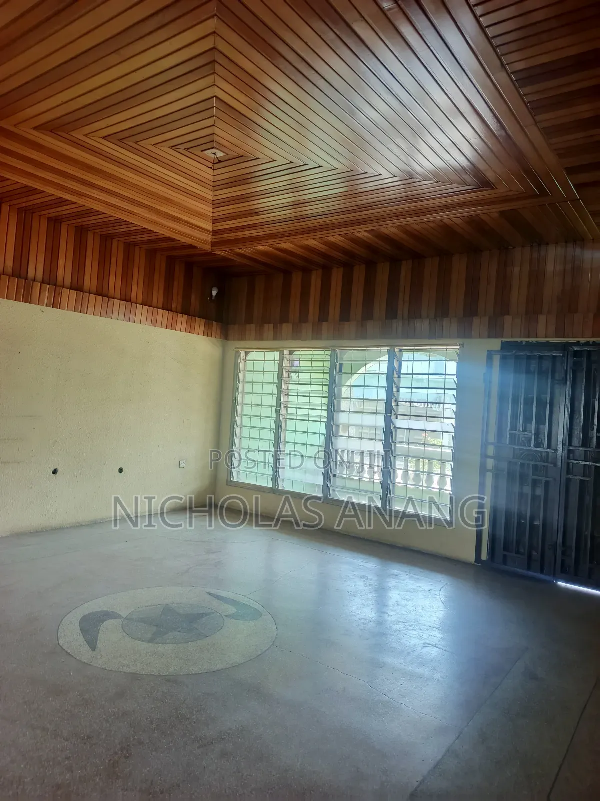 2bdrm Apartment in Dorns Properties, New Town for rent