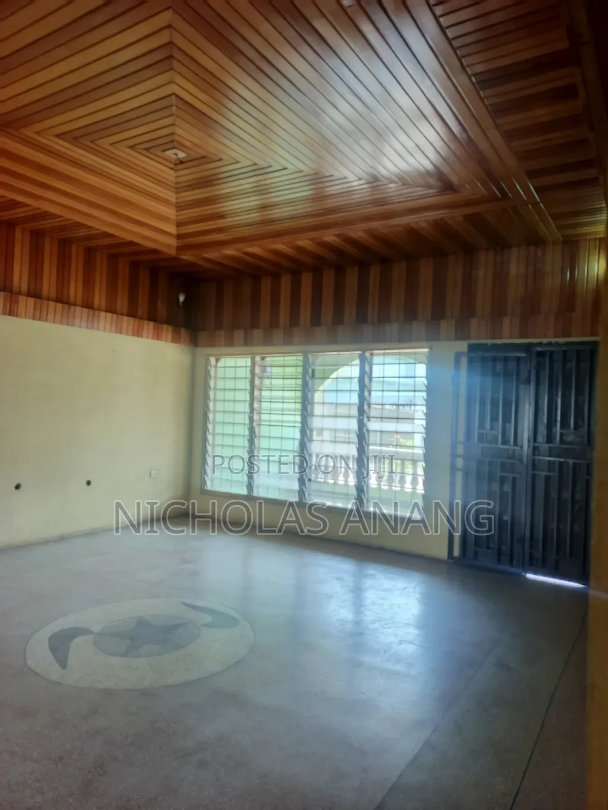 2bdrm Apartment in Dorns Properties, New Town for rent