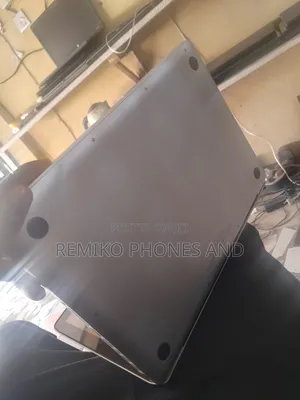 Laptop Apple MacBook Pro 2012 6GB Intel Core I5 HDD 500GB