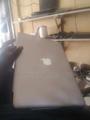 Laptop Apple MacBook Pro 2012 6GB Intel Core I5 HDD 500GB