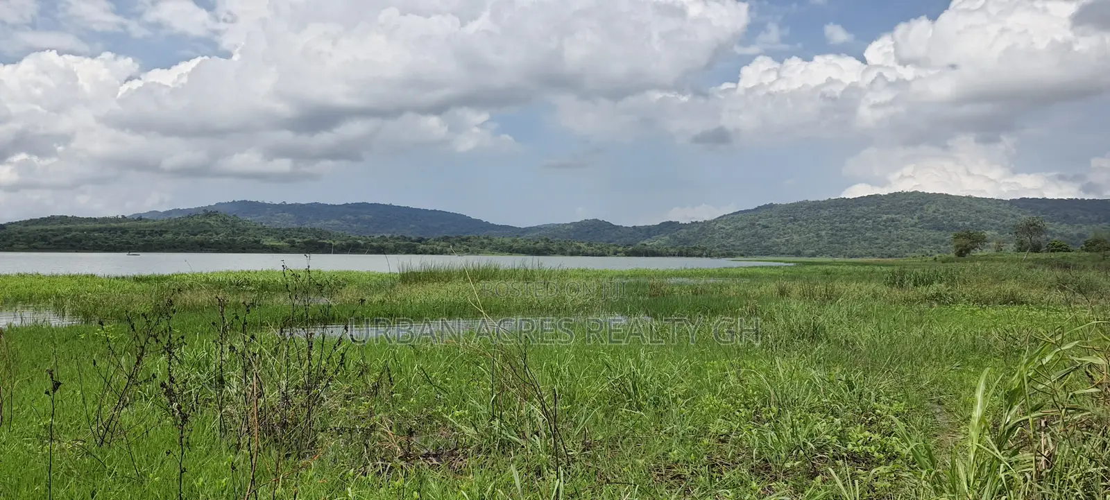 VOLTA REGION, HAVE (ETOE) _ 2 Acres  Riverfront Farmland