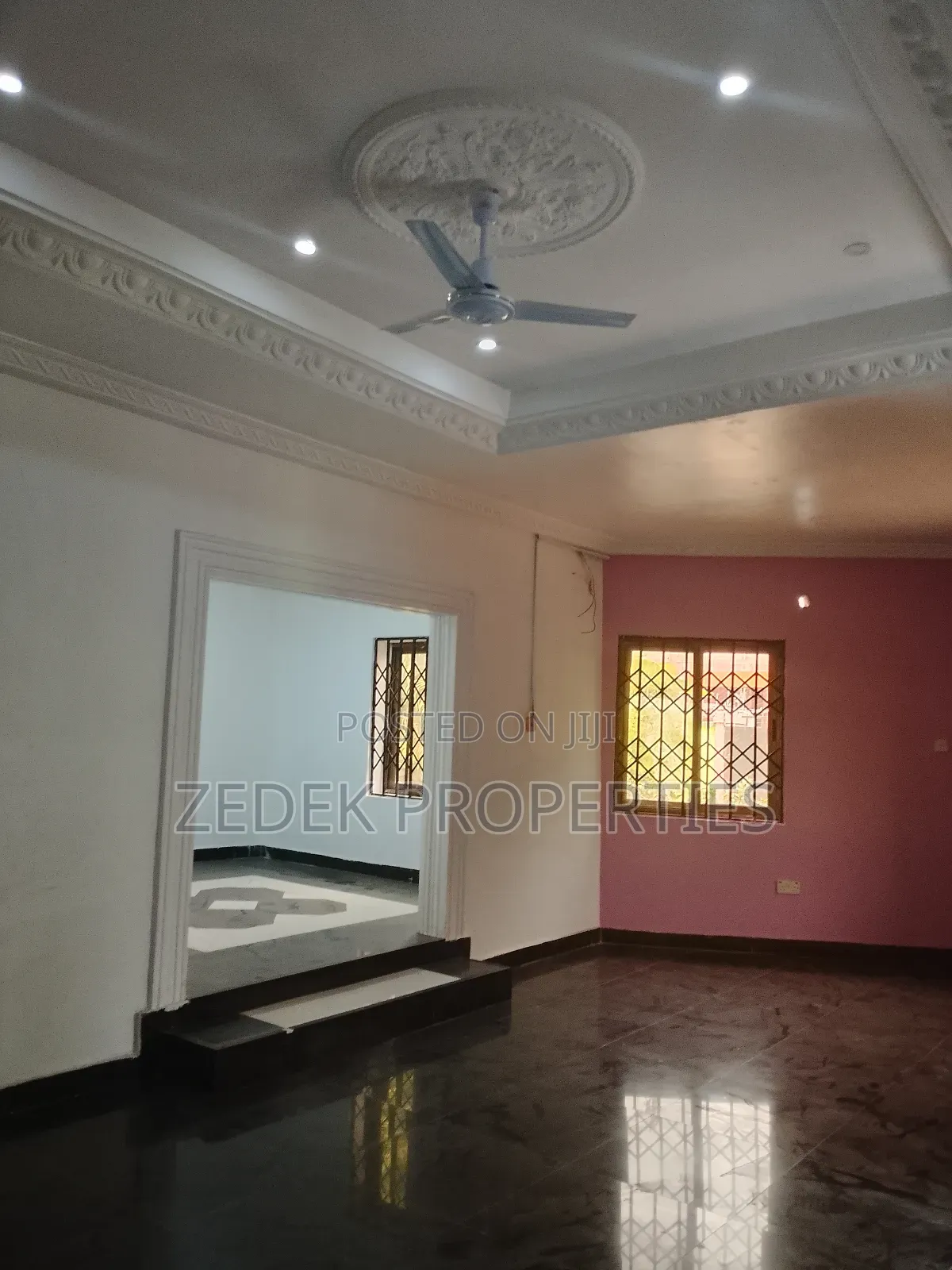 4bdrm Apartment in Ablekuma for rent