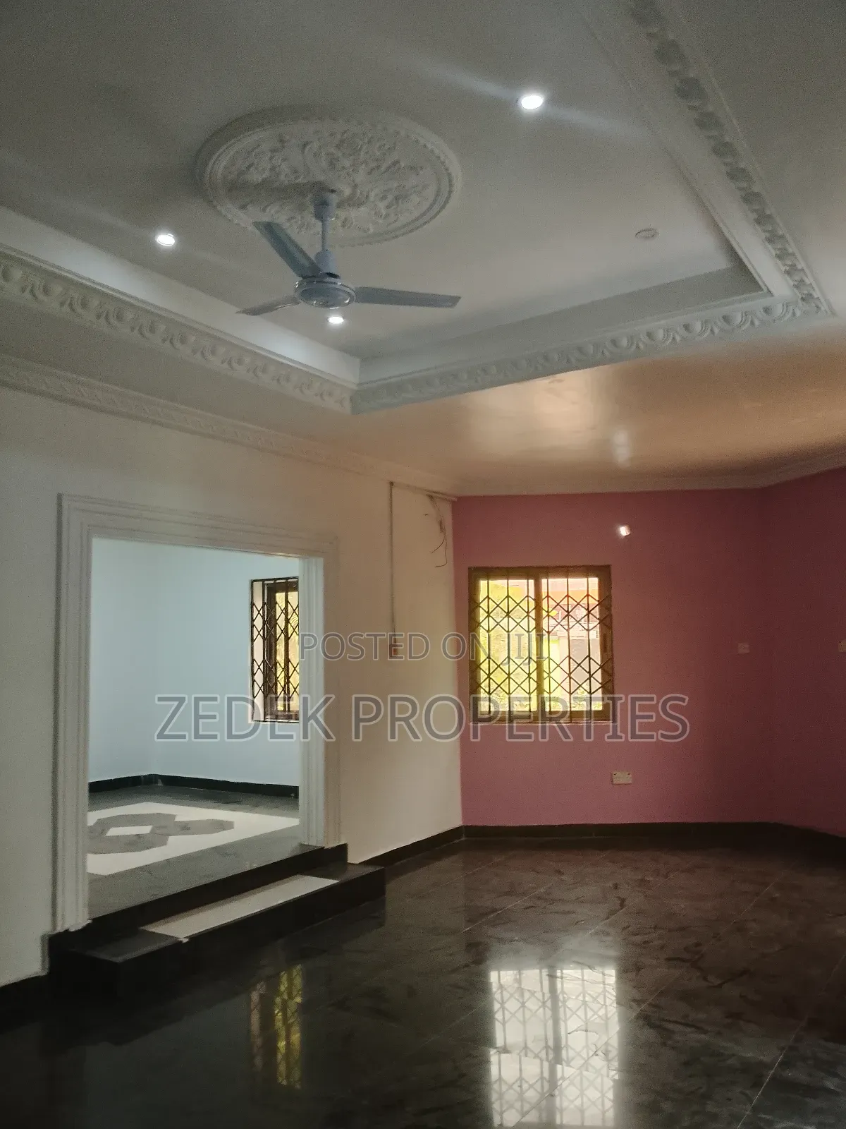 4bdrm Apartment in Ablekuma for rent