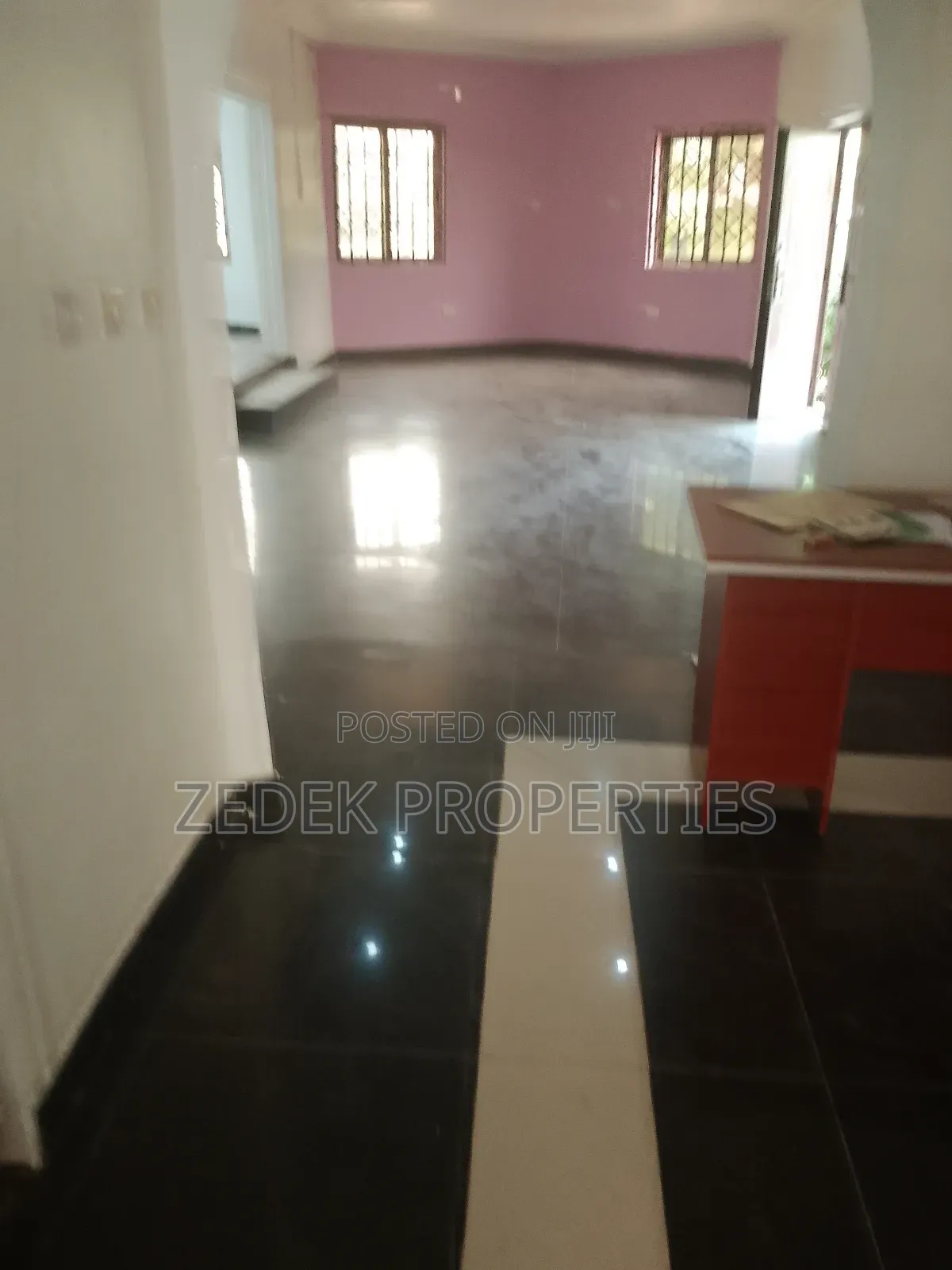 4bdrm Apartment in Ablekuma for rent