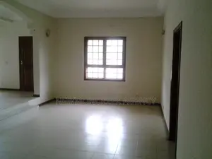 4bdrm Duplex in Gated Estate, Accra Metropolitan for rent