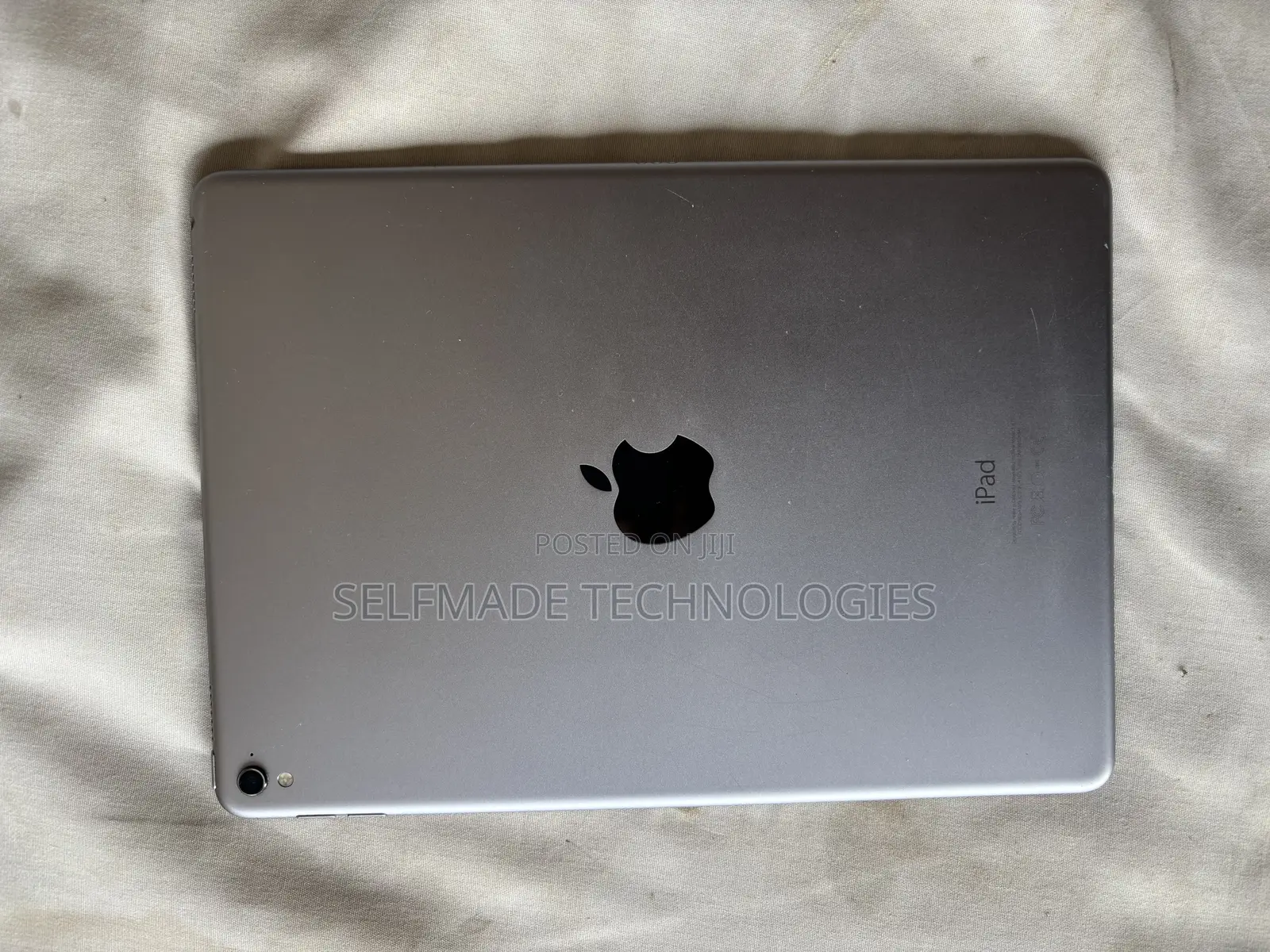 Apple iPad Pro 12.9  (2015) 128 GB Silver