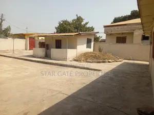 5bdrm House in Kenyasi Abrem, Kumasi Metropolitan for sale