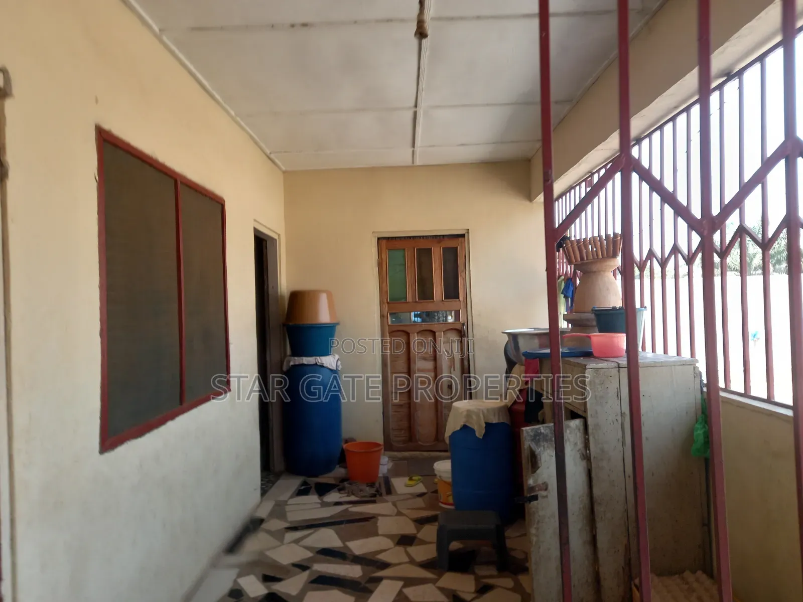 5bdrm House in Kenyasi Abrem, Kumasi Metropolitan for sale