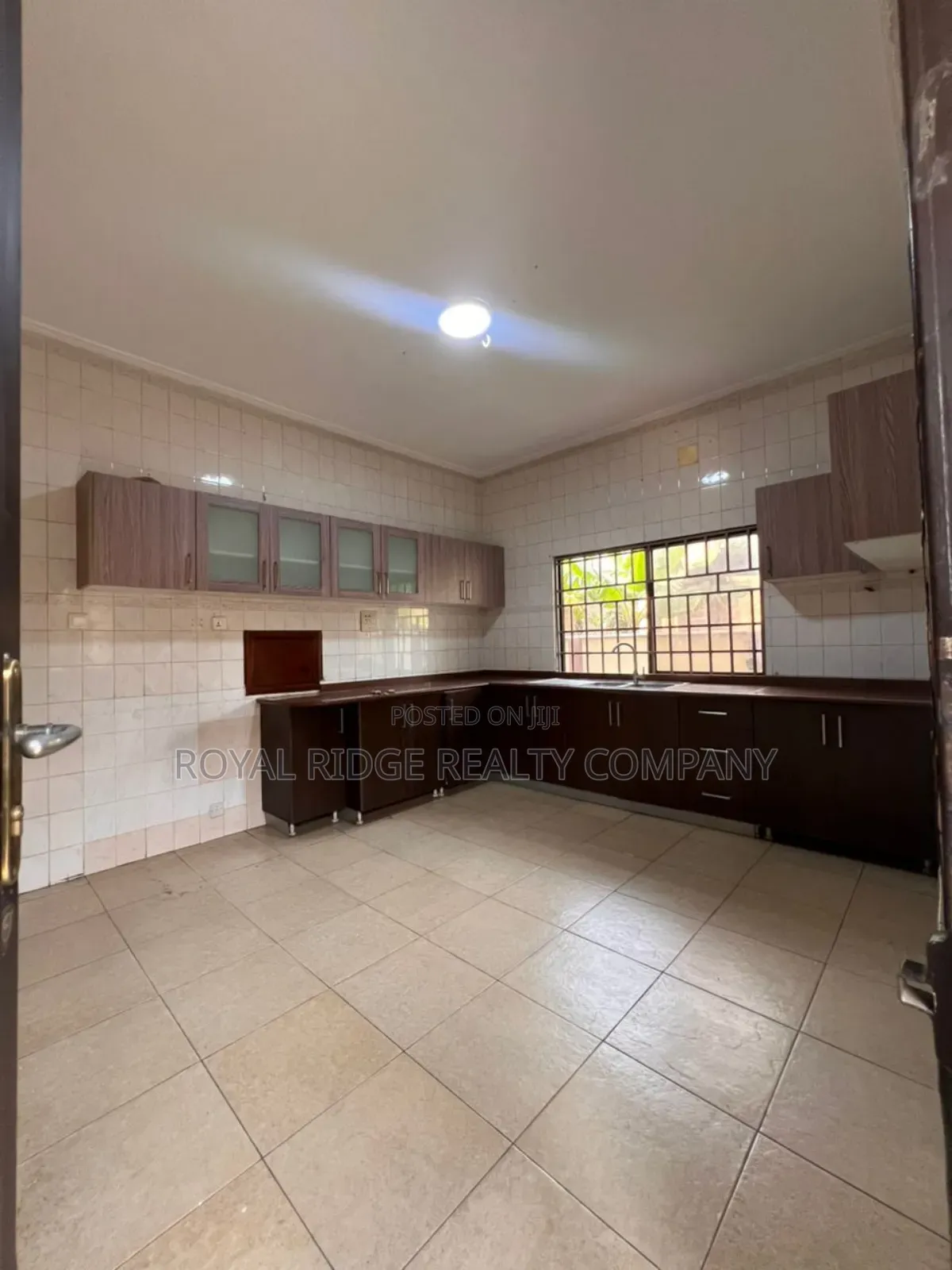 4bdrm Duplex in East Legon, Accra Metropolitan for rent
