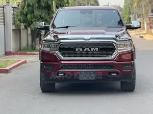 Photo - Dodge RAM 1500 5.7 Petrol AWD 2022 Burgundy