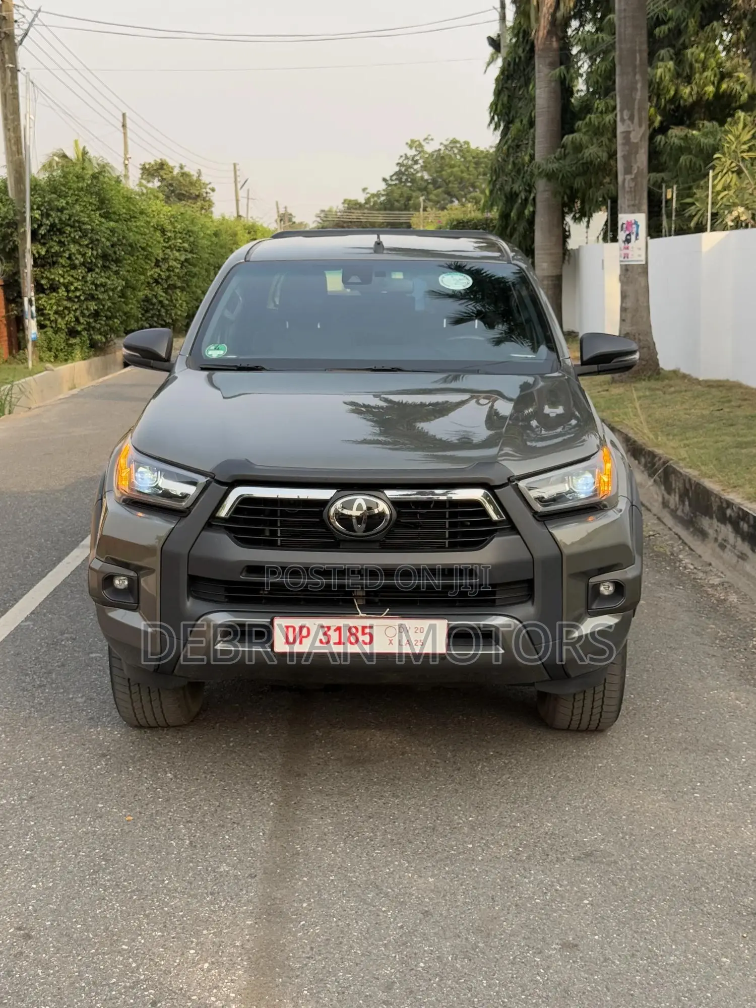 Toyota Hilux Revo Double Cab Deisel 2.4 AWD 2022 Gray
