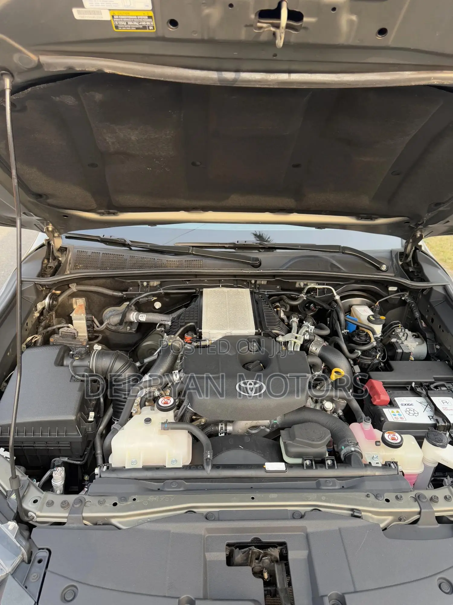 Toyota Hilux Revo Double Cab Deisel 2.4 AWD 2022 Gray
