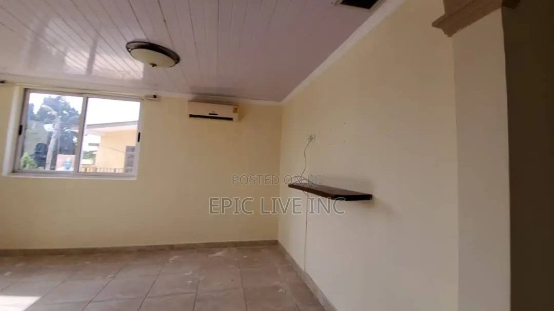 8bdrm Apartment in Labone for rent