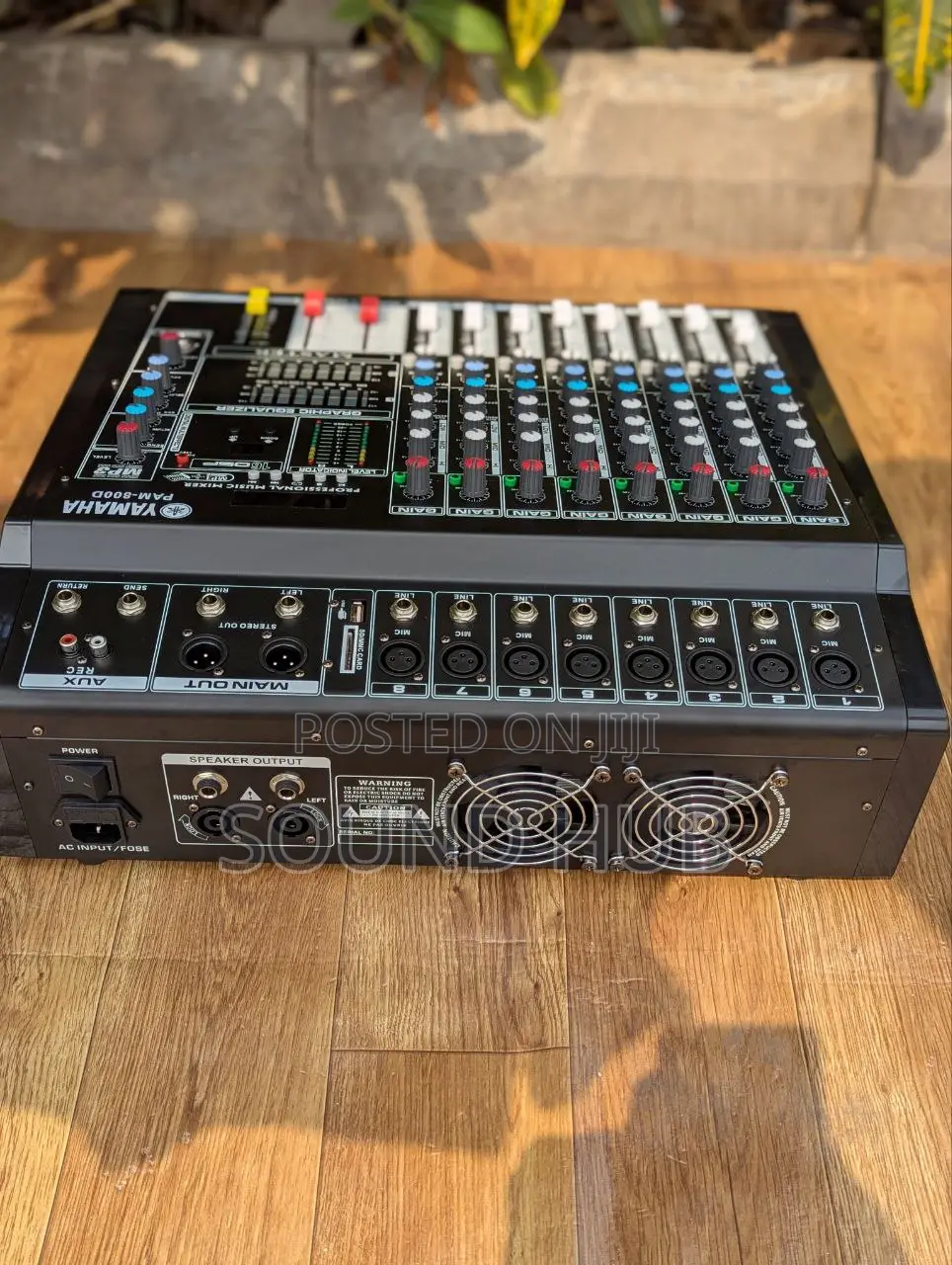 YAMAHA 8-Channel Mixer With in-Built Amplifier