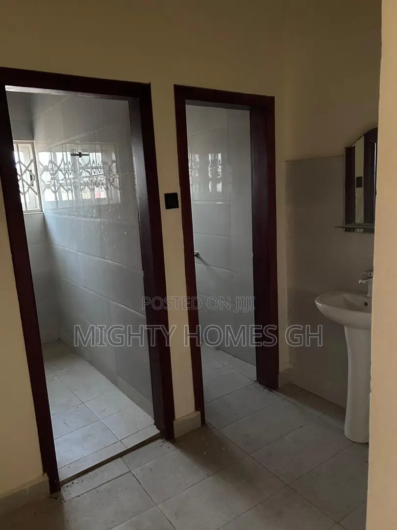 3bdrm Apartment in Mighty Homes, Kasoa for rent