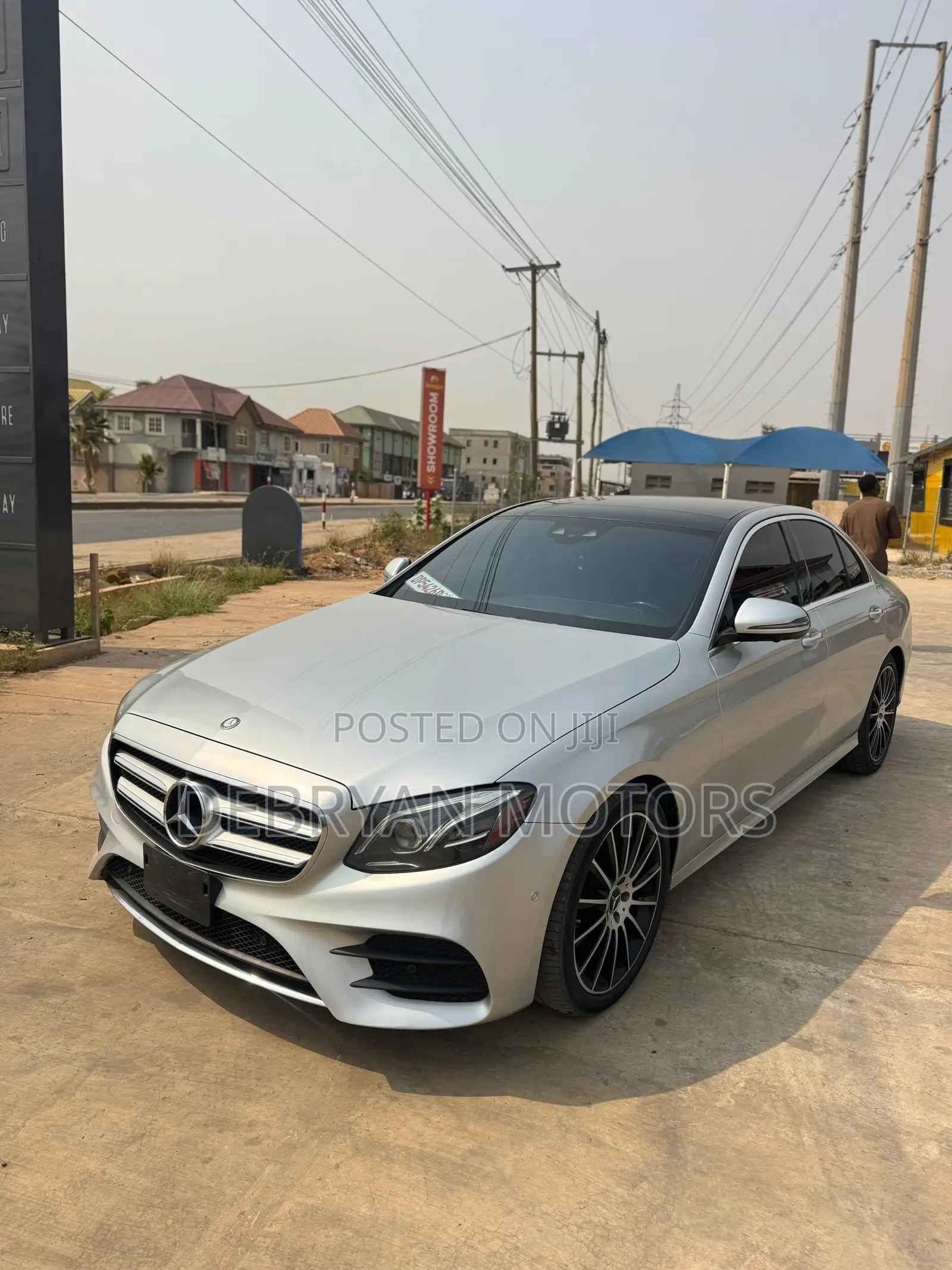 Mercedes-Benz E300 4Matic AWD Sedan (2.0L 4cyl 9A) 2017 Silver