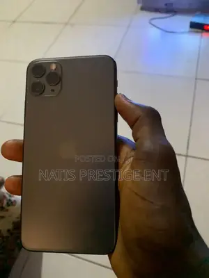 New Apple iPhone 11 Pro Max 256 GB Black