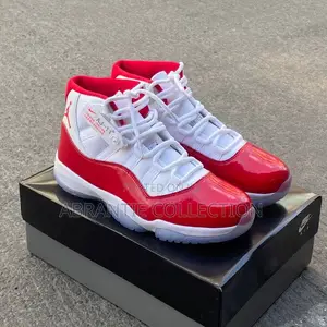 Photo - Air Jordan Retro 11 Cherry White/Red
