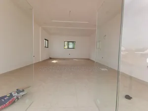 Shop Available for Rent