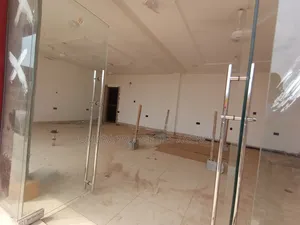 Shop Available for Rent