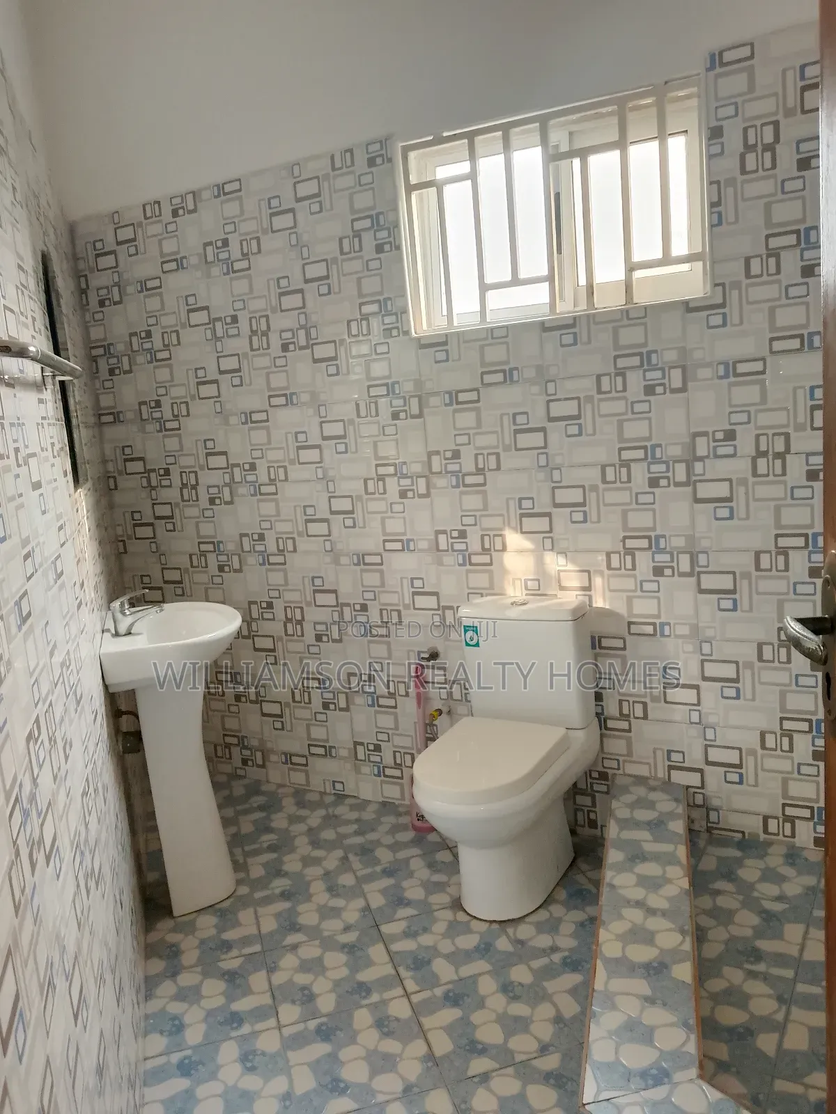 1bdrm Apartment in Hfc Estate Area, Spintex for rent