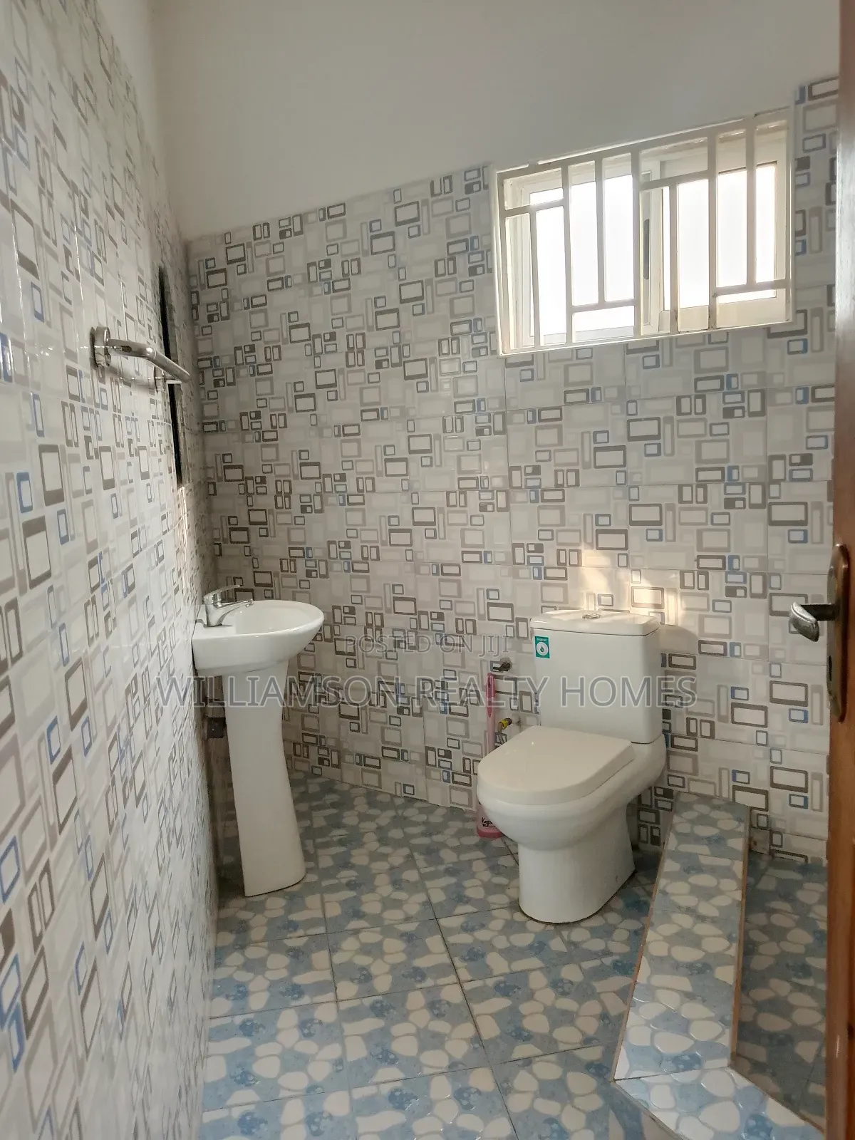 1bdrm Apartment in Hfc Estate Area, Spintex for rent