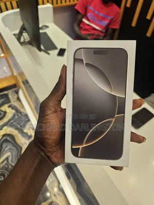 New Apple iPhone 16 Pro Max 256 GB Black