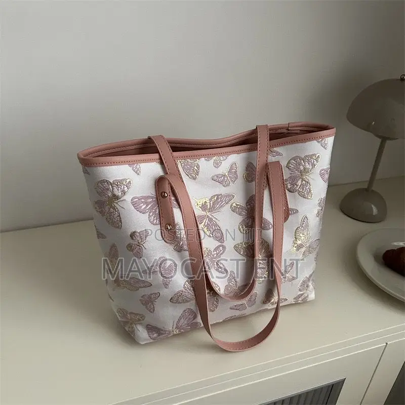 Fashionable Tote Bags