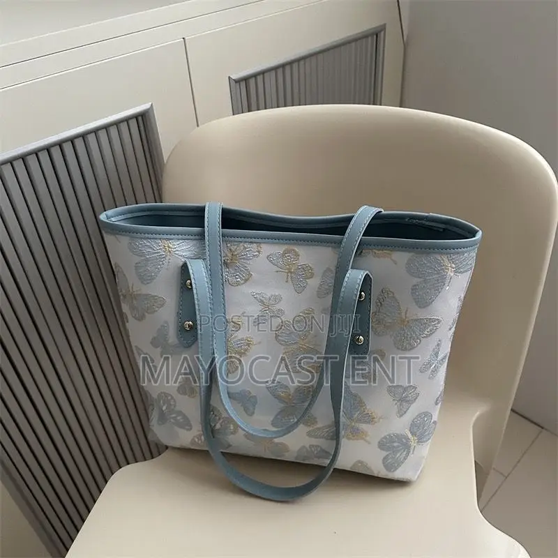 Fashionable Tote Bags