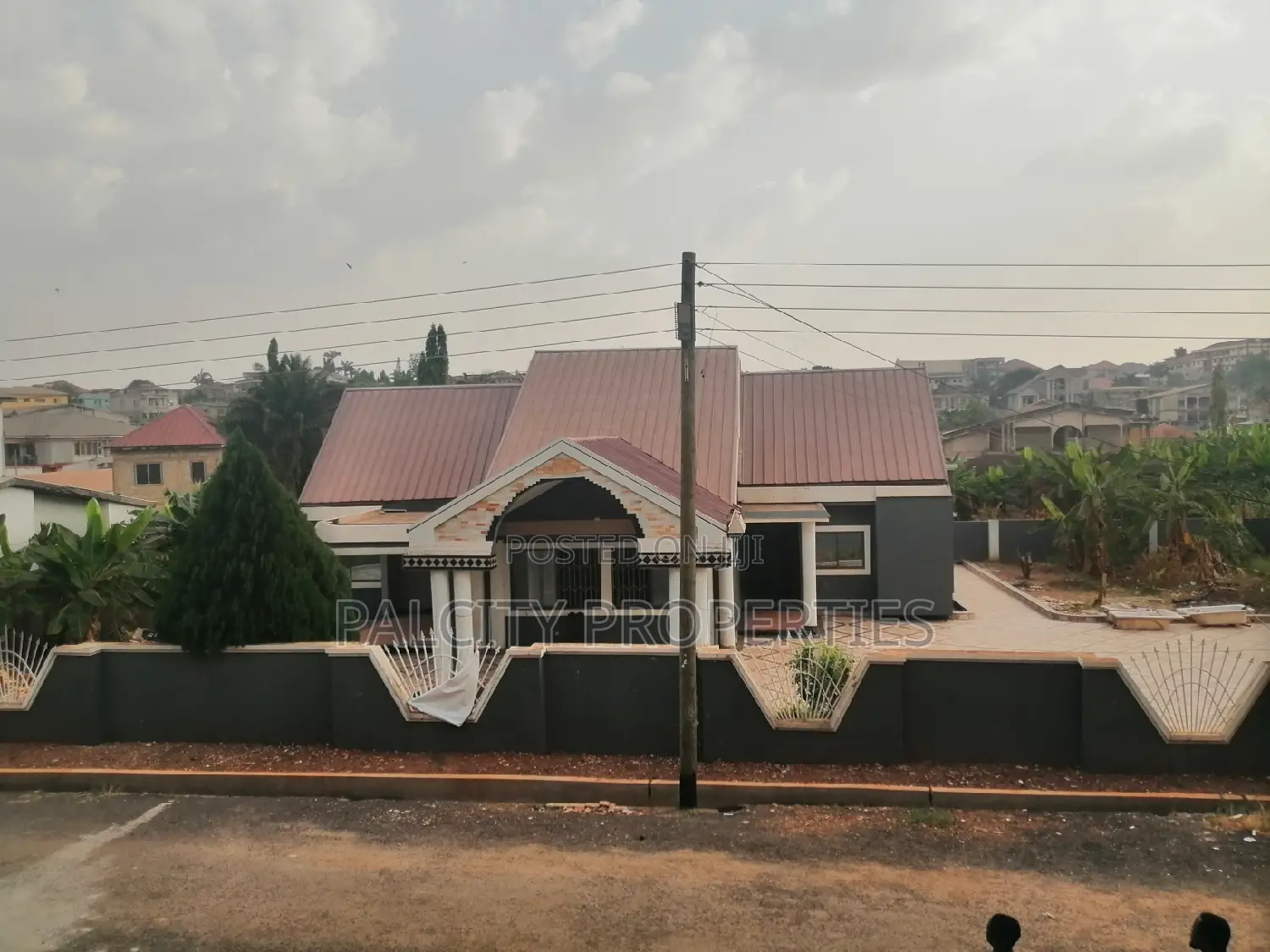 4bdrm House in Tuc Junction, Kumasi Metropolitan for rent