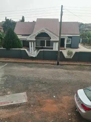 4bdrm House in Tuc Junction, Kumasi Metropolitan for rent