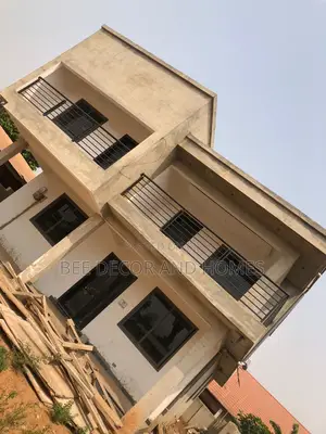 4bdrm House in Bee Decor & Homes, Adenta for sale