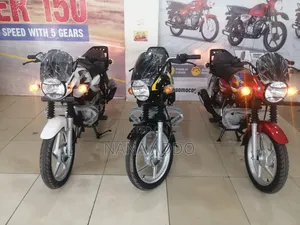 New Bajaj Boxer 125 2024