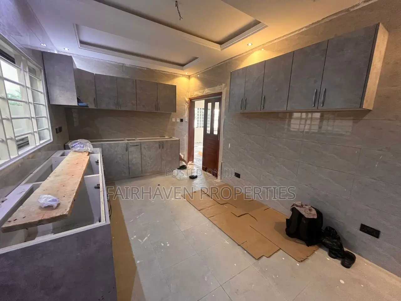 3bdrm House in Oyarifa for sale