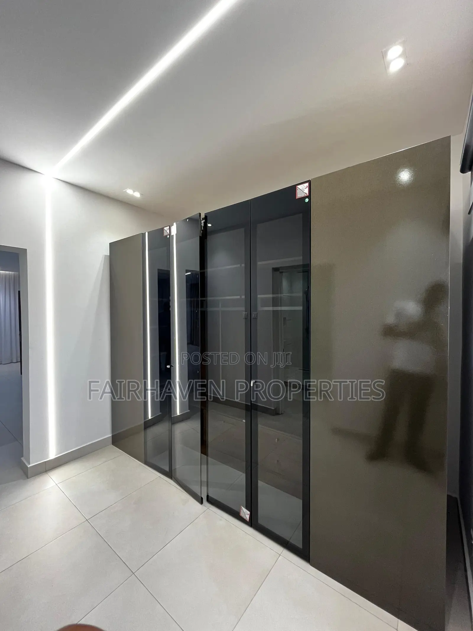 6bdrm House in Cantonment, Cantonments for sale