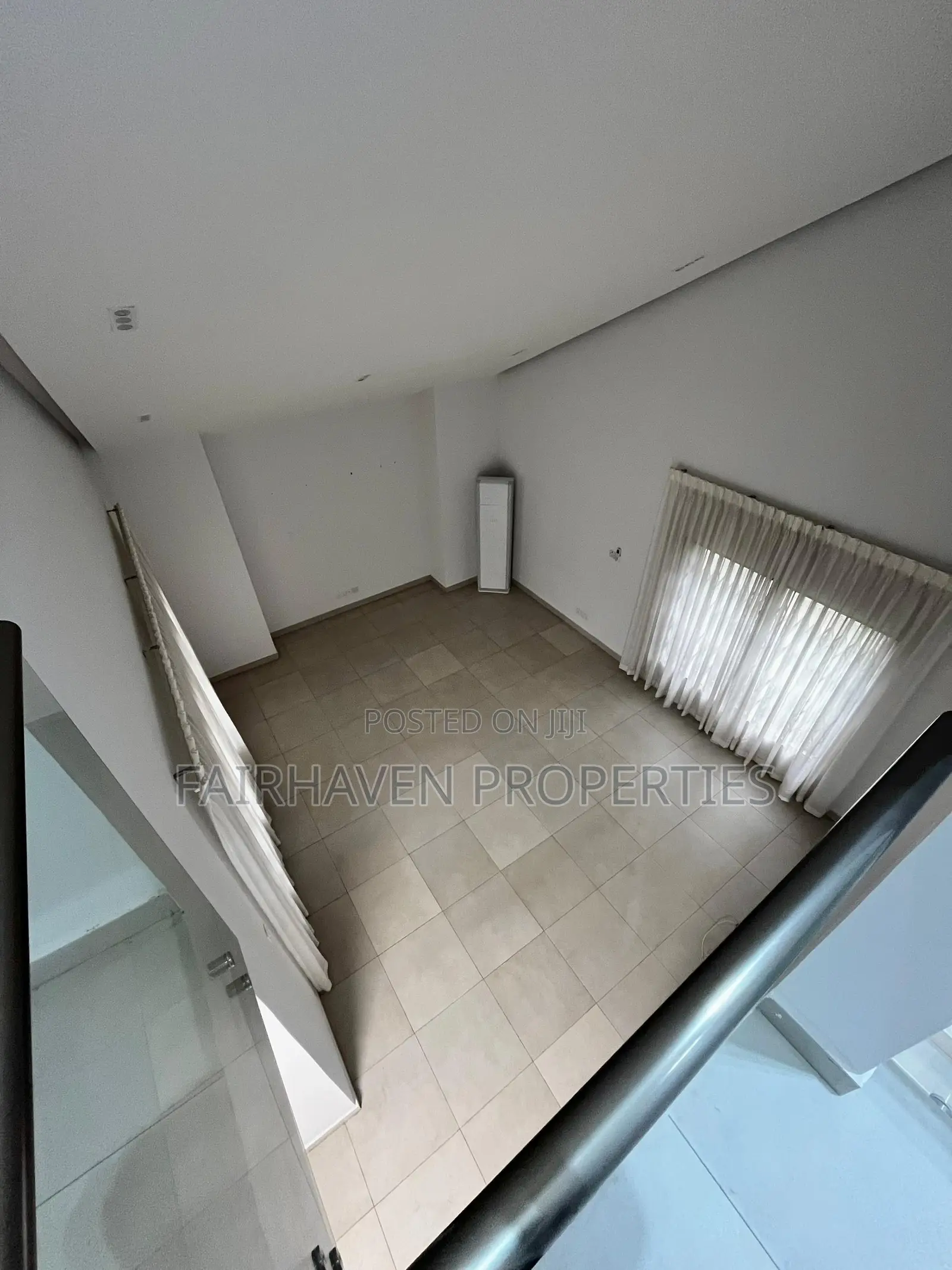 6bdrm House in Cantonment, Cantonments for sale