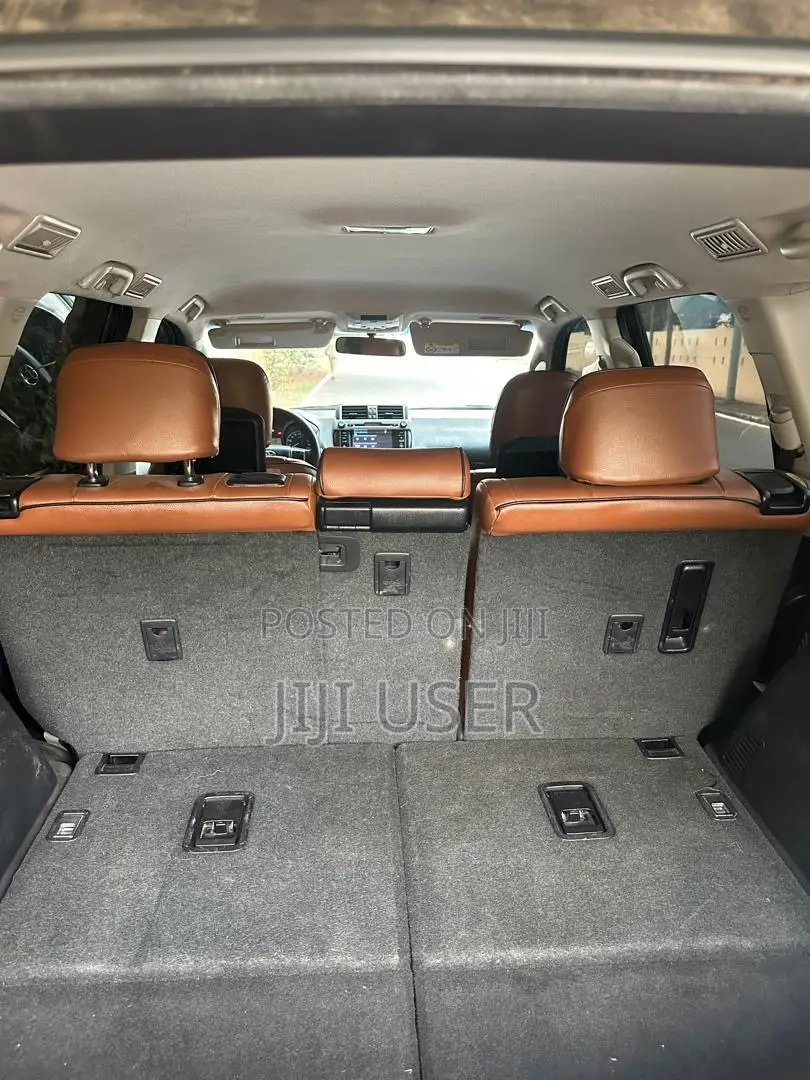 Toyota Land Cruiser Prado 2.8 2017 Gray