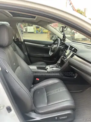 Honda Civic Touring 4dr Sedan (1.5L 4cyl) 2017 White