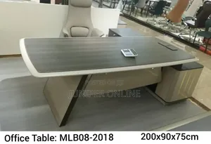 Office Desk/ Table Fured