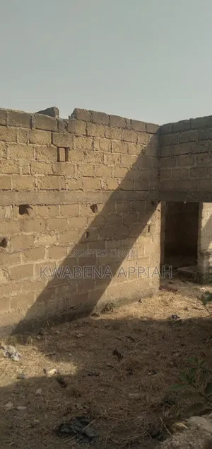 6bdrm Farm House in Mark Estate At, Kumasi Metropolitan for sale