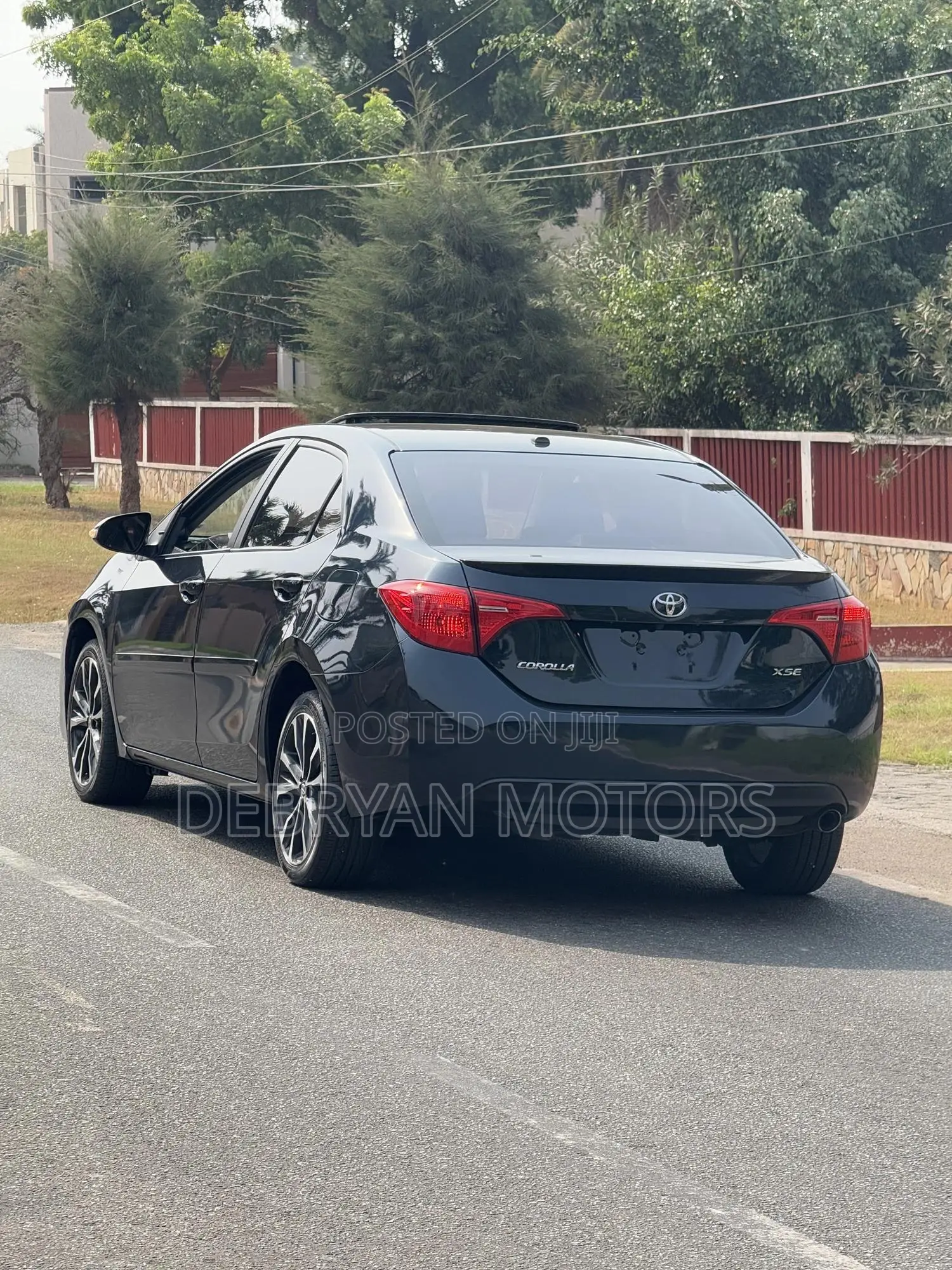 Toyota Corolla XSE (1.8L 4cyl 2A) 2018 Black