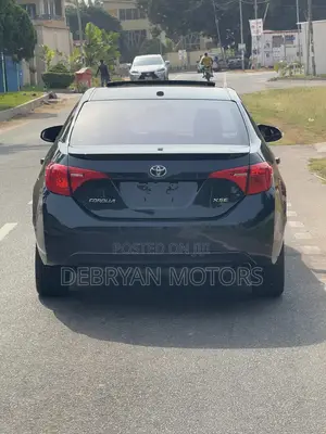 Toyota Corolla XSE (1.8L 4cyl 2A) 2018 Black