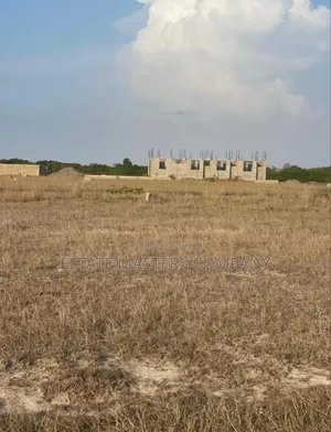 Get a Clubbable Land at a Strategic Environment