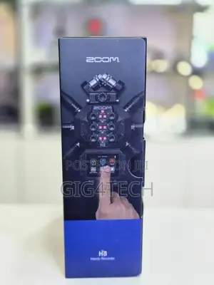 Zoom H8 8-input / 12-track Portable Handy Recorder