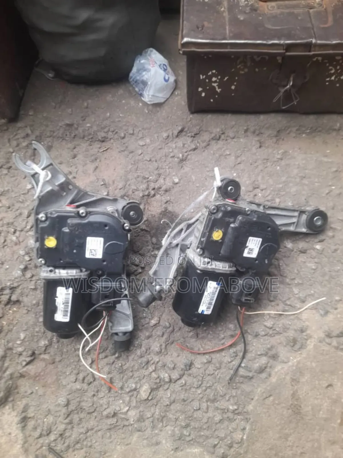 Texted Home Used Wiper Motor Pair for Ford EXCAPE