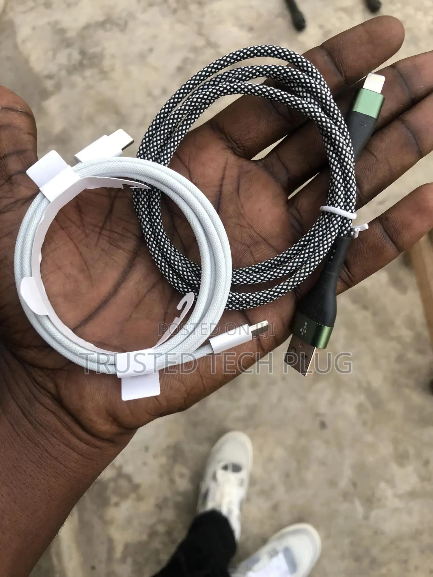 Original Charger Cables With Adapters From America in Stock